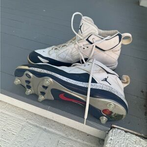 UNC game worn Jordan cleats size 12